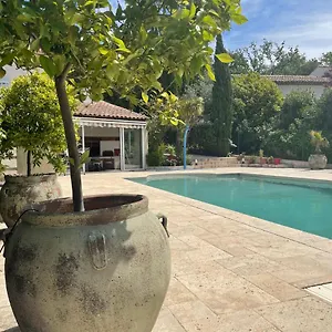 180 M2 Piscine Chauffée Hébergement de vacances