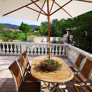 De La Rose Hébergement de vacances